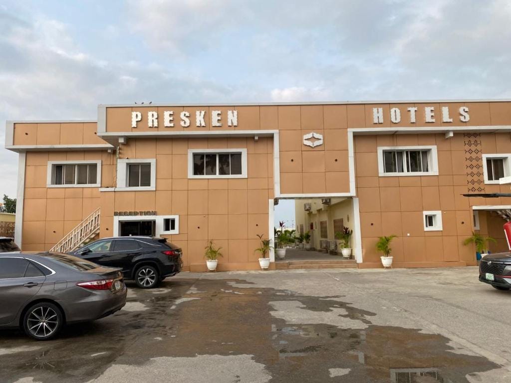 Presken Kuramo Waters, Victoria Island — 1