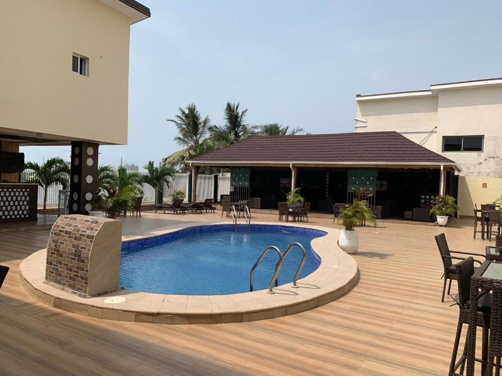 Presken Kuramo Waters, Victoria Island — 4