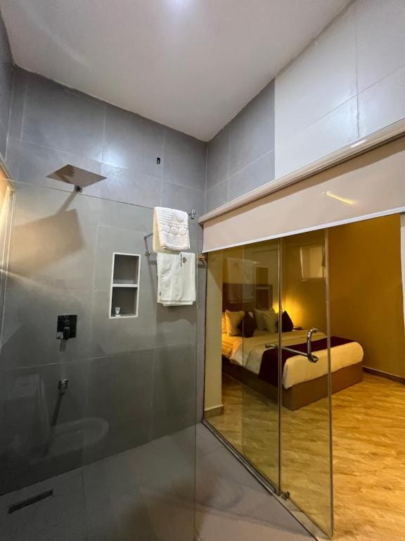 Teestone Hotels and Apartment Ikeja — 2