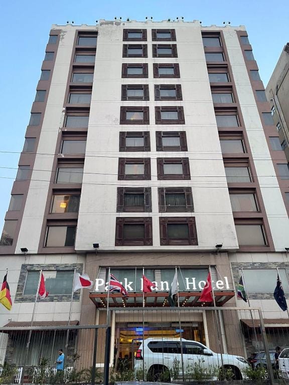 Park Lane Hotel — 1