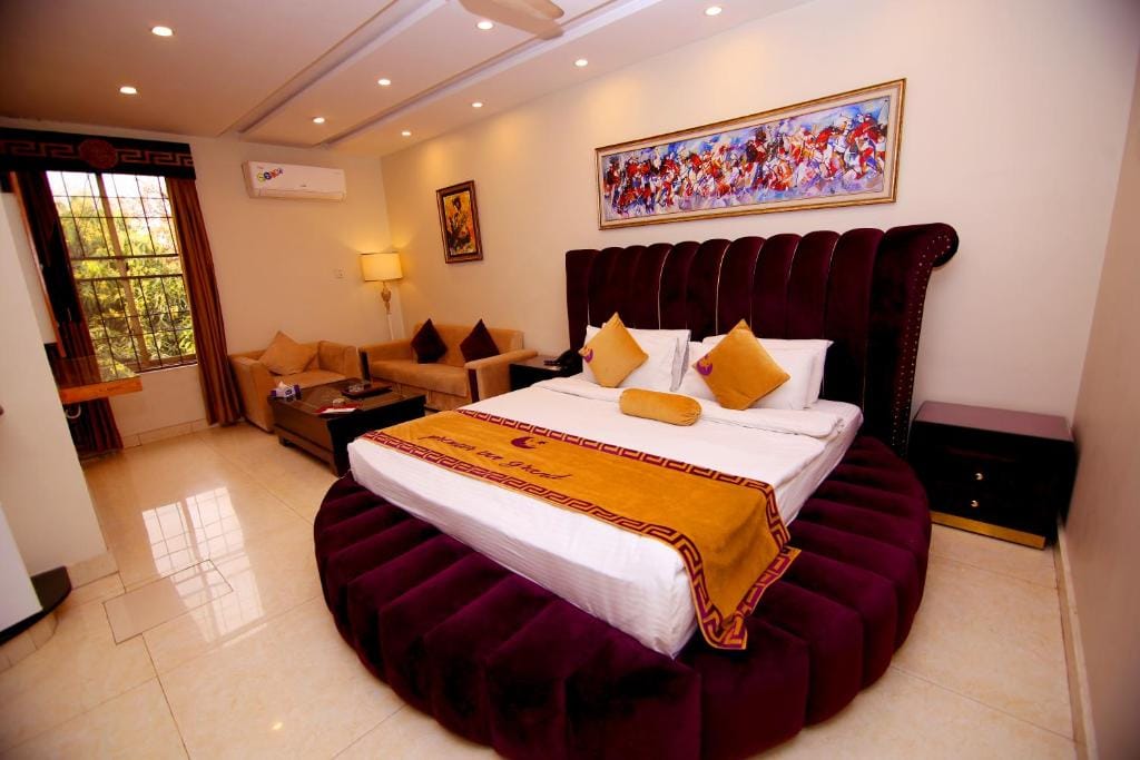 Premier Inn Grand Gulberg Lahore — 2