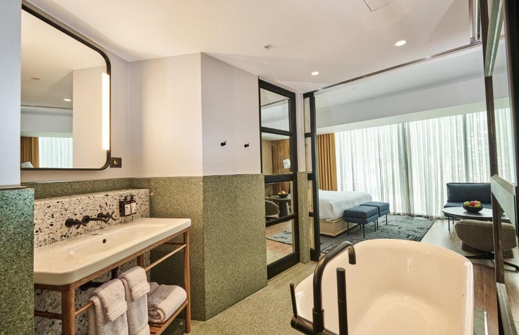 Hotel Indigo Lima Miraflores by IHG — 3