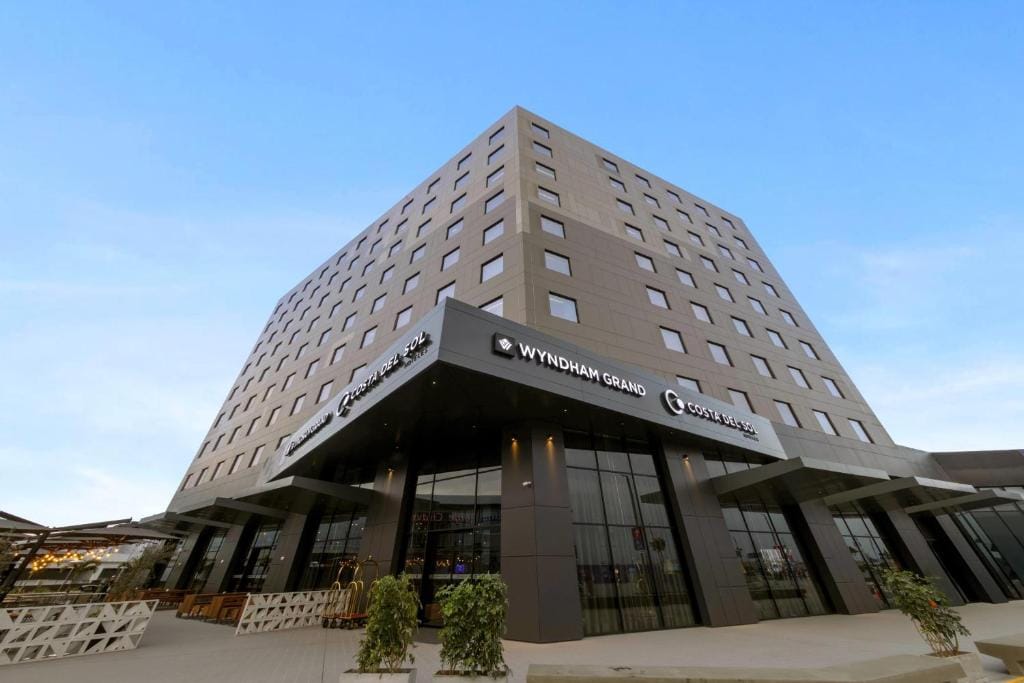 Wyndham Grand Costa Del Sol Lima Airport — 1