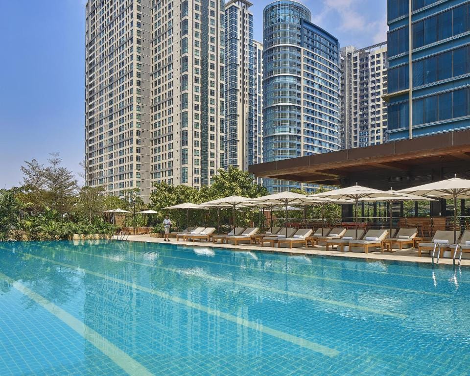 Grand Hyatt Manila — 4