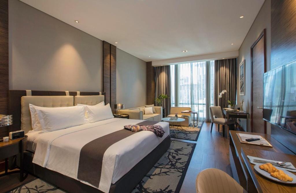Makati Diamond Residences — 2