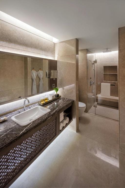 JW Marriott Mumbai Sahar Airport — 3