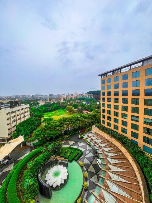 JW Marriott Mumbai Sahar Airport — 4