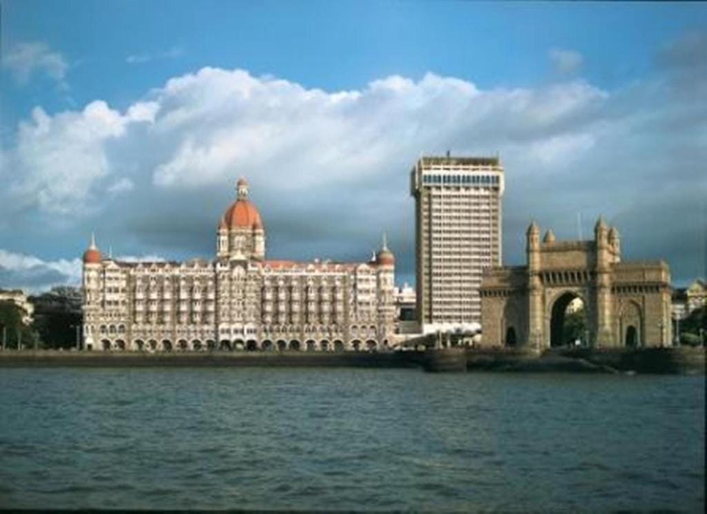 Taj Mahal Tower, Mumbai — 1