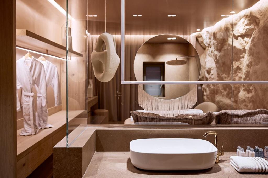 Ethereum Luxury Suites, a member of Mykonos Highlights — 2