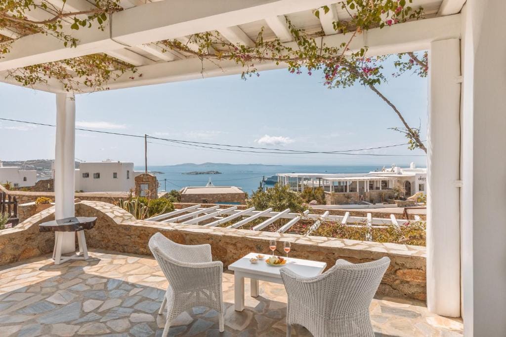 Villa Konstantin Rooms & Suites — 3