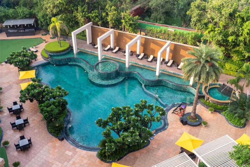 Radisson Blu Plaza Delhi Airport — 5