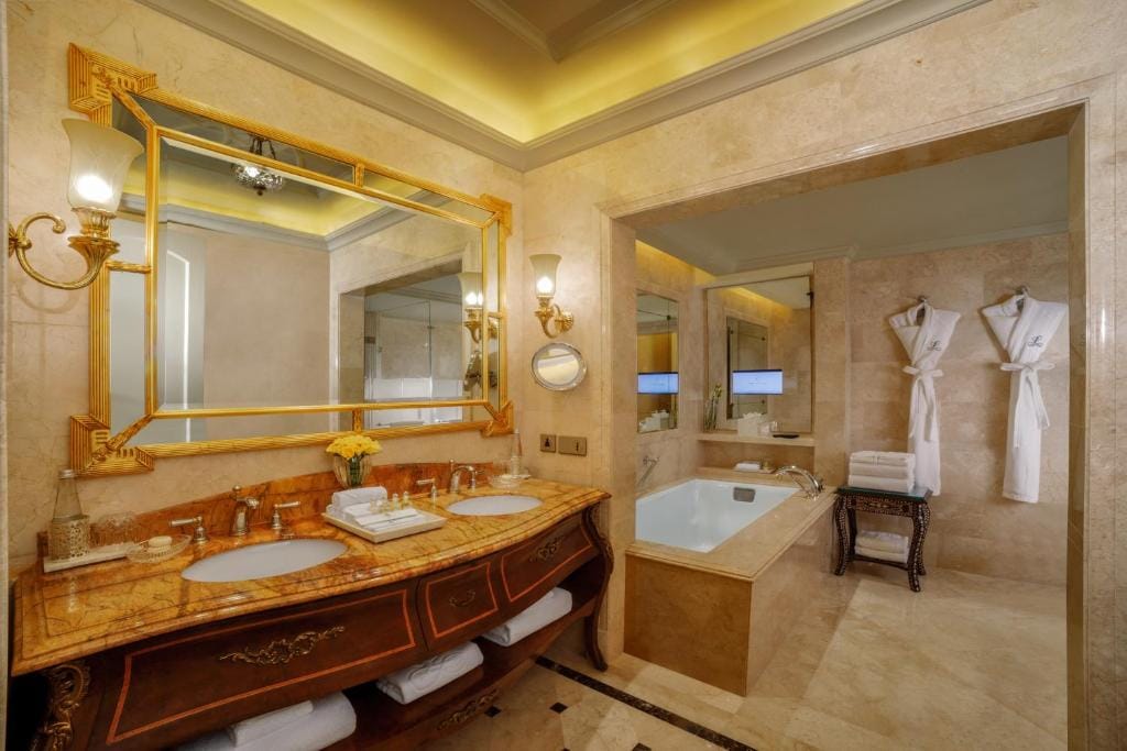 The Leela Palace New Delhi — 2