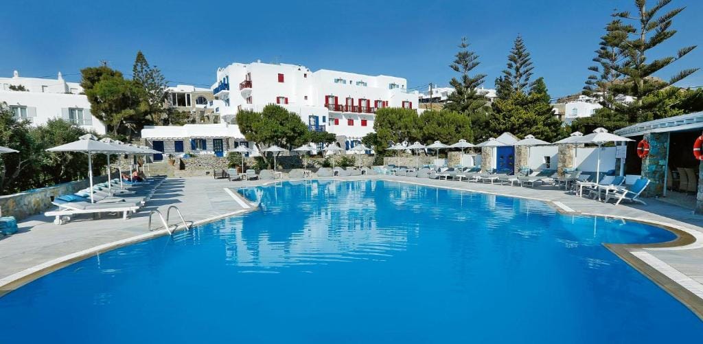 Kamari Hotel — 1
