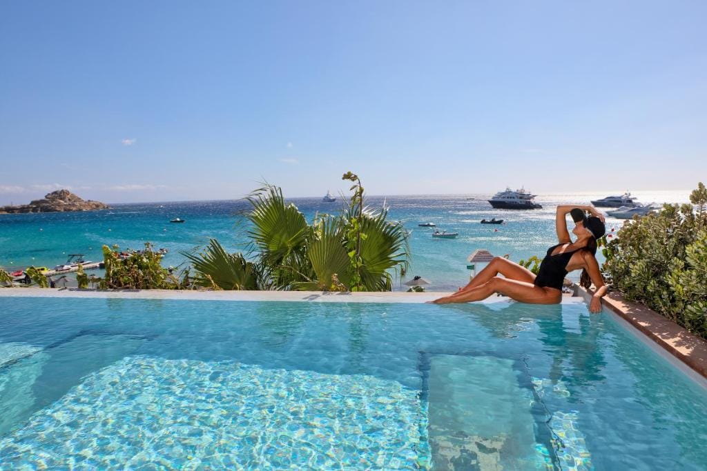 Mykonos Dove Beachfront Hotel — 2