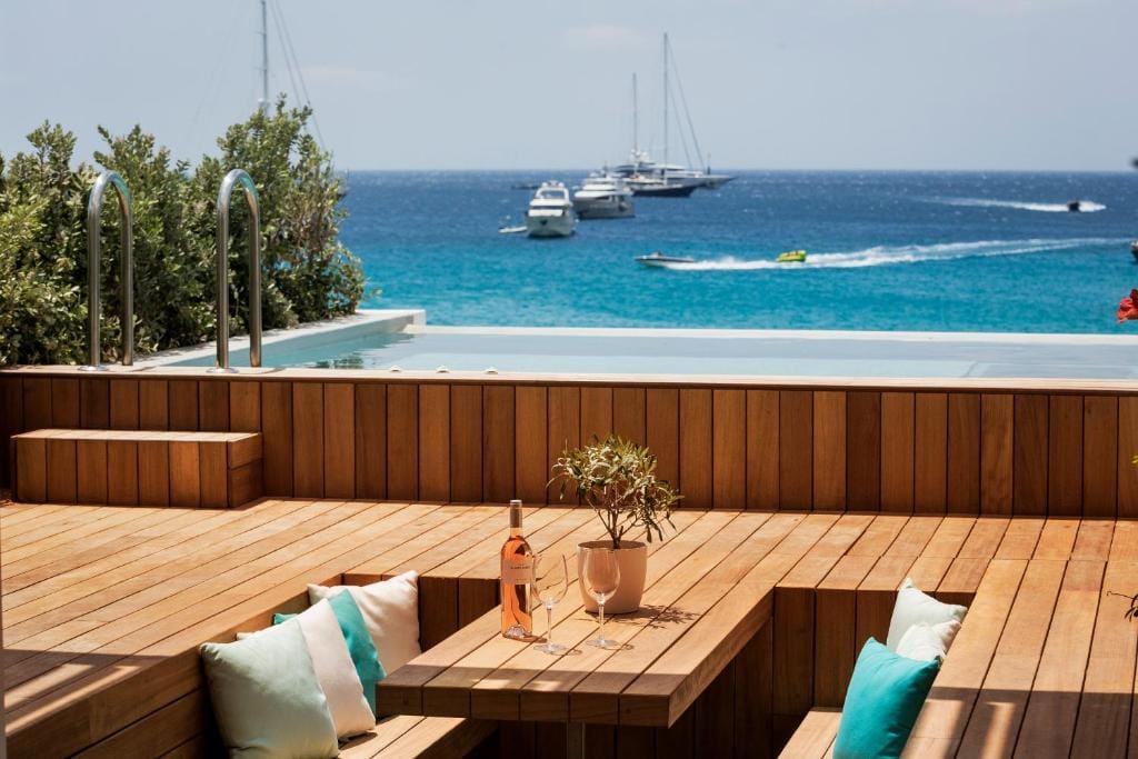 Mykonos Dove Beachfront Hotel — 4