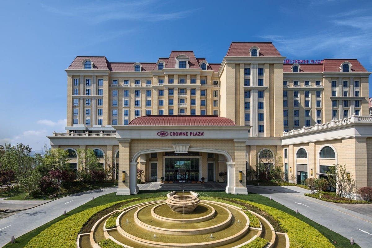DoubleTree by Hilton Qingdao — 4