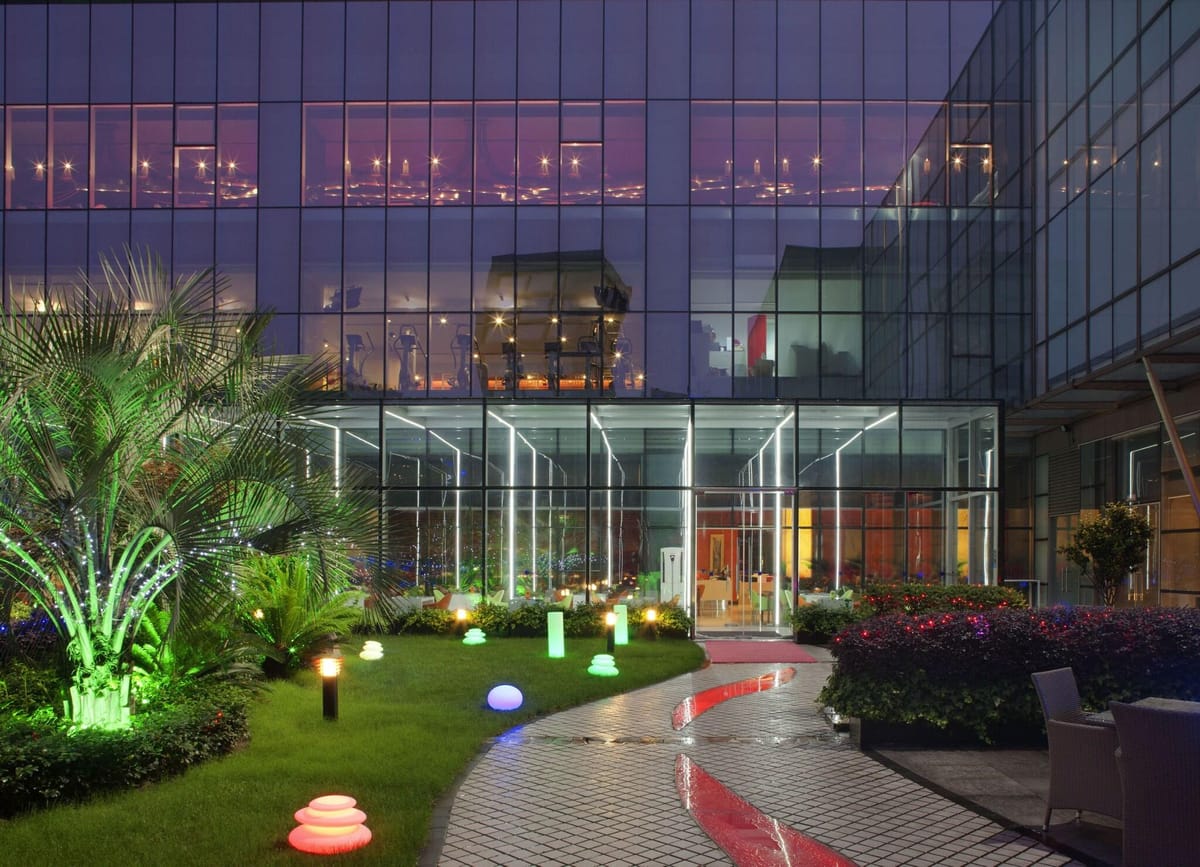 Grand Mercure Shanghai Century Park Hotel — 2