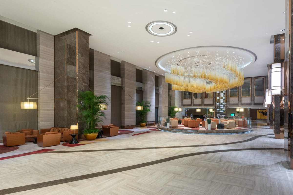 Holiday Inn Shanghai Hongqiao — 2