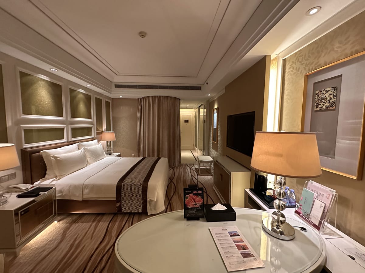 Baolilai International Hotel — 1