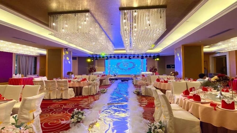Baolilai International Hotel — 5