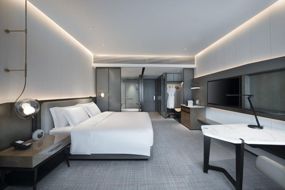 Crowne Plaza Wuhan Optics Valley, an IHG Hotel — 1