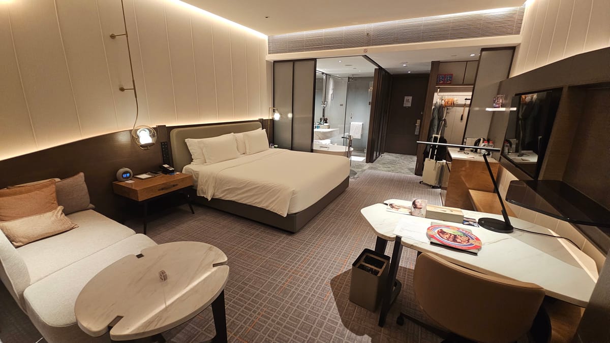 Crowne Plaza Wuhan Optics Valley, an IHG Hotel — 3